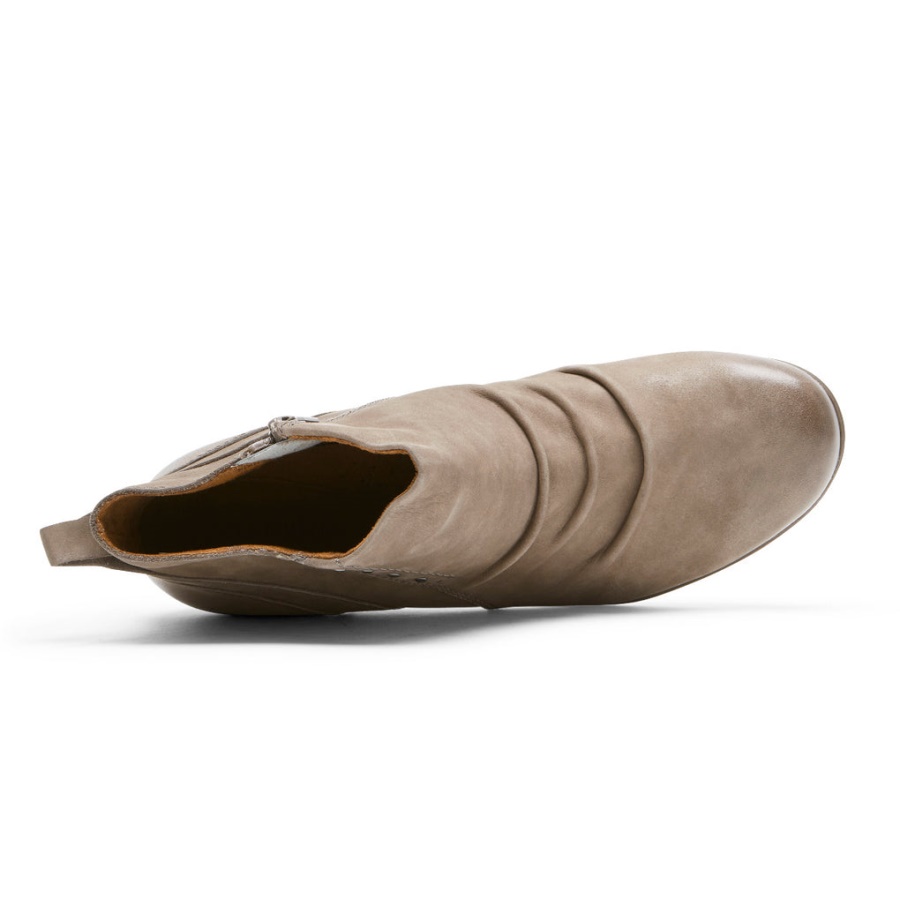 Bota Feminina De Louro Rebitada Pedra Nobuck Rockport